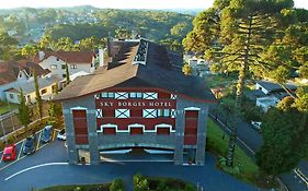 Sky Borges Hotel - Flats De Luxo No Centro De Gramado - Rs